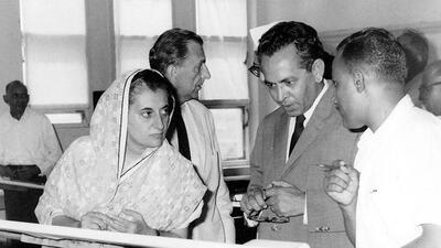 Darbari Seth with Indira Gandhi during the latter’s visit to Mithapur. (Source: Tata News) Darbari Seth with Indira Gandhi during the latter’s visit to Mithapur. (Source: Tata News)