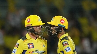 Ruturaj Gaikwad and Devon Conway made yet another strong stand. Gaikwad scored his second consecutive half century and was out on 57 off 31 balls. (PTI) Ruturaj Gaikwad and Devon Conway made yet another strong stand. Gaikwad scored his second consecutive half century and was out on 57 off 31 balls. (PTI)