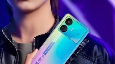 For now, the smartphone will be available only in China. For now, the smartphone will be available only in China.