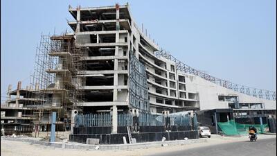 The Noida authority, in February 2016, started work on a ₹477 crore green building in Sector 96. (Sunil Ghosh/HT Photo) The Noida authority, in February 2016, started work on a ₹477 crore green building in Sector 96. (Sunil Ghosh/HT Photo)