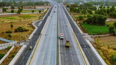 The 6-lane of Gujarat's Chiloda-Naroda highway section (Twitter/ Nitin Gadkari) The 6-lane of Gujarat's Chiloda-Naroda highway section (Twitter/ Nitin Gadkari)