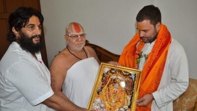 Earlier, too, Congress former president Rahul Gandhi went to Ayodhya's Hanumangarhi temple. (PTI) Earlier, too, Congress former president Rahul Gandhi went to Ayodhya's Hanumangarhi temple. (PTI)