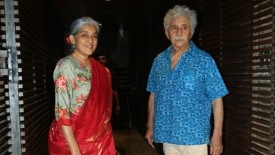 Ratna Pathak Shah and husband-actor Naseeruddin Shah also joined the Bheed team at the get-together. Ratna's web series Happy Family Conditions Apply and Naseeruddin's show Taj Divided By Blood recently released on OTT. (Varinder Chawla) Ratna Pathak Shah and husband-actor Naseeruddin Shah also joined the Bheed team at the get-together. Ratna's web series Happy Family Conditions Apply and Naseeruddin's show Taj Divided By Blood recently released on OTT. (Varinder Chawla)