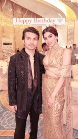 Khushi Kapoor wishes Shikhar Pahariya on his birthday. Khushi Kapoor wishes Shikhar Pahariya on his birthday.