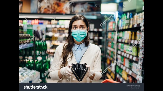 Local administration in Satara district has made wearing the mask compulsory for employees and officials working in government and semi-government offices, colleges, and banks (REPRESENTATIVE IMAGE)