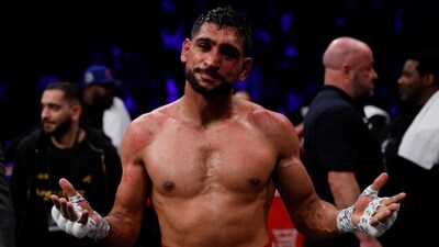 Amir Khan is a former light-welterweight world champion and Olympic silver-medalist (Reuters/File Photo)