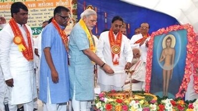 Swami Birth Anniversary Or Mahavir Jayanti 202: Jain community across the world mark the birth anniversary of Lord Mahavir. Swami Birth Anniversary Or Mahavir Jayanti 202: Jain community across the world mark the birth anniversary of Lord Mahavir.