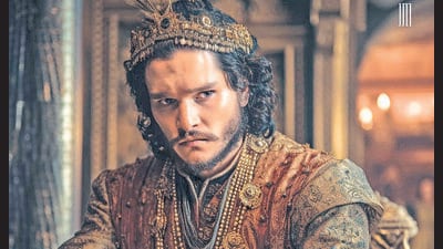 Jon Snow recreated as an Indian deity in a royal ensemble by the artist.