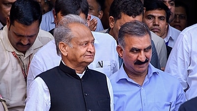 Rajasthan Chief Minister Ashok Gehlot with Himachal Pradesh Chief Minister Sukhvinder Singh Sukhu in Surat. (PTI file)