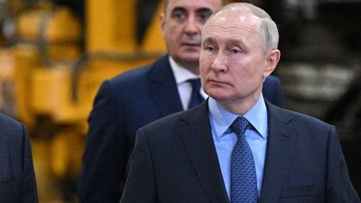 Russian President Vladimir Putin visits the Tulazheldormash plant, Russian leading machine-building enterprise, in Tula. (AFP) Russian President Vladimir Putin visits the Tulazheldormash plant, Russian leading machine-building enterprise, in Tula. (AFP)