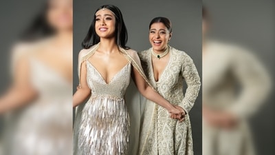 The mother-daughter duo get captured candidly in the middle of their photoshoot. (Instagram/@kajol) The mother-daughter duo get captured candidly in the middle of their photoshoot. (Instagram/@kajol)