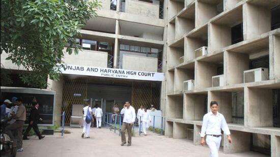 The bench, presided over by justice Rajbir Sehrawat, has also directed that no court or any other authority would entertain any suit, petition or representation regarding the issue. (HT Photo)