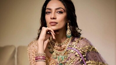 Sobhita Dhulipala went all out and accessorised with heavy jhumkas and a multi-layered necklace. (Instagram/@sobhitad) Sobhita Dhulipala went all out and accessorised with heavy jhumkas and a multi-layered necklace. (Instagram/@sobhitad)