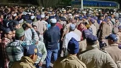 Communal tension erupted in Uttarakhand’s Haldwani on Monday (HT Photo) Communal tension erupted in Uttarakhand’s Haldwani on Monday (HT Photo)