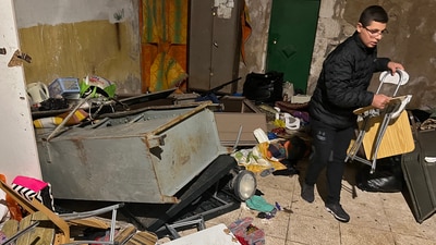 A video released by police showed the repeated explosions of fireworks inside the mosque. One amateur video taken by Palestinians showed police scuffling with people and beating them with clubs and rifle butts as a woman’s voice could be heard shouting, “Oh God. Oh God.”&nbsp; (AFP)