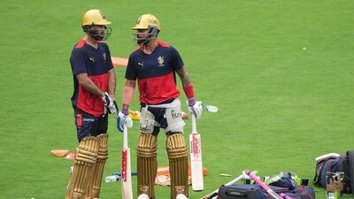 Royal Challengers Bangalore players Virat Kohli and Glenn Maxwell at a practice session during RCB Unbox event (PTI) Royal Challengers Bangalore players Virat Kohli and Glenn Maxwell at a practice session during RCB Unbox event (PTI)