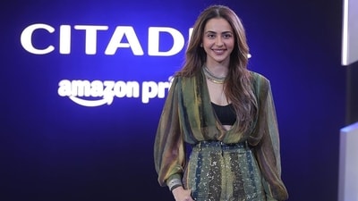 Actor Rakul Preet Singh wore a green and brown outfit for Citadel's Mumbai premiere. Actor Rakul Preet Singh wore a green and brown outfit for Citadel's Mumbai premiere. 