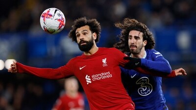 Soccer Football - Premier League - Chelsea v Liverpool - Stamford Bridge, London, Britain - April 4, 2023  Liverpool's Mohamed Salah in action with Chelsea's Marc Cucurella Action Images via Reuters/Andrew Couldridge EDITORIAL USE ONLY. No use with unauthorized audio, video, data, fixture lists, club/league logos or 'live' services. Online in-match use limited to 75 images, no video emulation. No use in betting, games or single club /league/player publications.  Please contact your account representative for further details. (Action Images via Reuters)