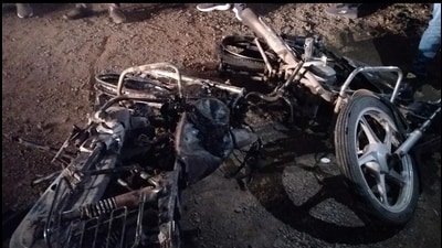 Seven persons were injured in violent clashes between two groups on Tuesday in Gajrajnagar, Ahmednagar (HT PHOTO)
