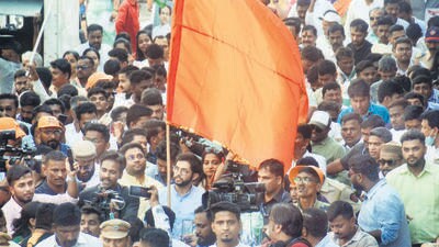 Thane, India - April 05, 2023: Aaditya Thackeray during the Janprakshobh Morcha, a protest rally by MVA activists from Shivsena (UBT), NCP and Congress, against Thane Police for its failure to take action against the culprits who assaulted UBT woman activist Roshni Shinde, from Chhatrapati Shivaji Maharaj Ground to Thane Police Commissionerate Office, in Thane, India, on Wednesday, April 05, 2023. (Praful Gangurde/HT Photo) (HT PHOTO) Thane, India - April 05, 2023: Aaditya Thackeray during the Janprakshobh Morcha, a protest rally by MVA activists from Shivsena (UBT), NCP and Congress, against Thane Police for its failure to take action against the culprits who assaulted UBT woman activist Roshni Shinde, from Chhatrapati Shivaji Maharaj Ground to Thane Police Commissionerate Office, in Thane, India, on Wednesday, April 05, 2023. (Praful Gangurde/HT Photo) (HT PHOTO)