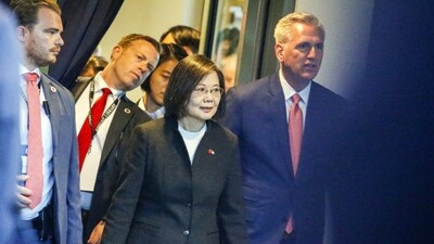 House Speaker Kevin McCarthy, R-Calif., right, and Taiwan President Tsai Ing-wen, second from right, arrive at a Bipartisan Leadership Meeting at the Ronald Reagan Presidential Library in Simi Valley, California. (AP)