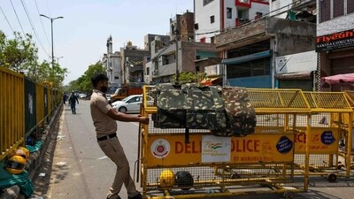 The police took out a flag march in Jahangirpuri area on Tuesday. Hanuman Jayanti will be celebrated on Thursday. (HT Photo/Amal KS) The police took out a flag march in Jahangirpuri area on Tuesday. Hanuman Jayanti will be celebrated on Thursday. (HT Photo/Amal KS)