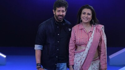 Filmmaker Kabir Khan and actor Mini Mathur at Citadel premiere in Mumbai. Mini wore a red and white saree for the event. Filmmaker Kabir Khan and actor Mini Mathur at Citadel premiere in Mumbai. Mini wore a red and white saree for the event. 