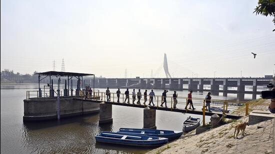 For groundwater readings, safe zones are those where the ratio of recharge to extraction is 70%, meaning for every 1 litre of groundwater recharge, 0.7 litre is extracted. (Sanjeev Verma/HT Photo)