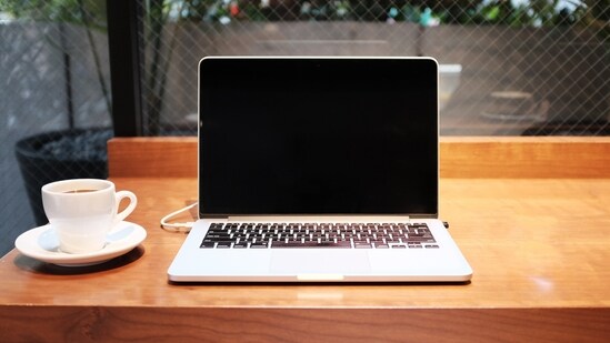 Laptops with good battery backup boost efficiency. (Unsplash)