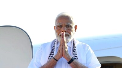 PM Modi will also lay the foundation stone for the redevelopment of Secunderabad Railway Station in Telangana. PM Modi will also lay the foundation stone for the redevelopment of Secunderabad Railway Station in Telangana.