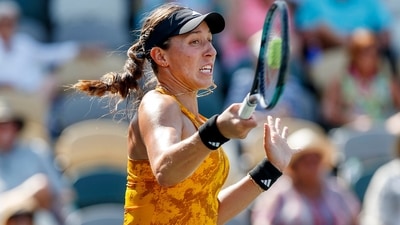 Jessica Pegula hits a return (AP) Jessica Pegula hits a return (AP)