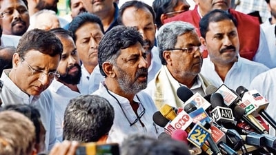 The party in its first list fielded senior leaders Siddaramaiah from Varuna and DK Shivakumar from Kanakapura. (HT PHOTO) The party in its first list fielded senior leaders Siddaramaiah from Varuna and DK Shivakumar from Kanakapura. (HT PHOTO)