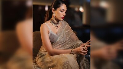 Sobhita Dhulipala wore this look to her sister's Delhi reception. For the occasion, she was styled by Tanishq Malhotra. (Instagram/@sobhitad) Sobhita Dhulipala wore this look to her sister's Delhi reception. For the occasion, she was styled by Tanishq Malhotra. (Instagram/@sobhitad)
