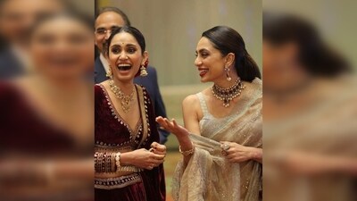 Sobhita Dhulipala captioned her post, "Laaast! 😬 This is what I wore to the Delhi reception. Beautiful @jade_bymk saree styled by @tanishqmalhotraa This was the start of my typhoid relapse and I nicely peloed chaat and pani puri (with 3 different paanis) lol." (Instagram/@sobhitad) Sobhita Dhulipala captioned her post, "Laaast! 😬 This is what I wore to the Delhi reception. Beautiful @jade_bymk saree styled by @tanishqmalhotraa This was the start of my typhoid relapse and I nicely peloed chaat and pani puri (with 3 different paanis) lol." (Instagram/@sobhitad)