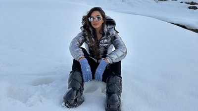 Kiara Advani shared a new picture from Sonmarg on Instagram. Kiara Advani shared a new picture from Sonmarg on Instagram.