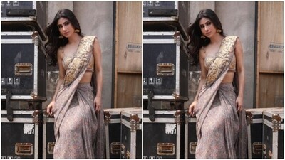 Mouni further accessorised her look for the day in statement golden earrings from the house of curio Cottage. Disha Patani dropped by in the comments section and wrote, “Beauty.” (Instagram/@imouniroy) Mouni further accessorised her look for the day in statement golden earrings from the house of curio Cottage. Disha Patani dropped by in the comments section and wrote, “Beauty.” (Instagram/@imouniroy)
