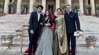 Raveena Tandon shared a few pictures from the Padma awards ceremony at the Rashtrapati Bhavan in Delhi and called it ‘a day of love and celebrations’. Raveena Tandon shared a few pictures from the Padma awards ceremony at the Rashtrapati Bhavan in Delhi and called it ‘a day of love and celebrations’. 