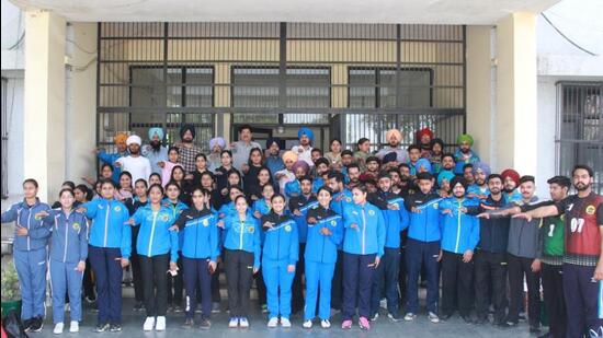 Students and faculty members taking pledge on the International Day of Sports. (HT Photo)