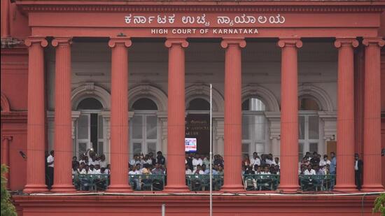 The Karnataka high court, which heard the AAP’s petition, observed that it was the responsibility of the Election Commission to independently assess the representation and take a decision. (HT Archives)
