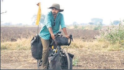 Artist documents country’s rural art on 4-year-long solo bicycle journey Artist documents country’s rural art on 4-year-long solo bicycle journey