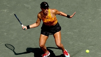 Jessica Pegula returns as shot (Getty Images via AFP)