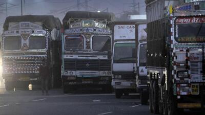 Under the diversion plan, the arrival of heavy and medium goods vehicles from Honda roundabout towards Pari Chowk, Surajpur has been banned from 7am to 10pm. (HT PHOTO) Under the diversion plan, the arrival of heavy and medium goods vehicles from Honda roundabout towards Pari Chowk, Surajpur has been banned from 7am to 10pm. (HT PHOTO)