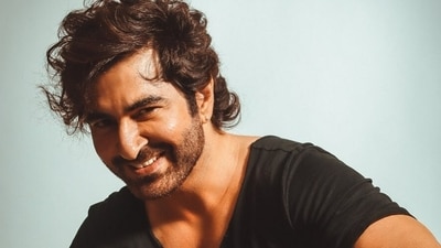 Bengali actor Jeet will be next seen in Chengiz. Bengali actor Jeet will be next seen in Chengiz.