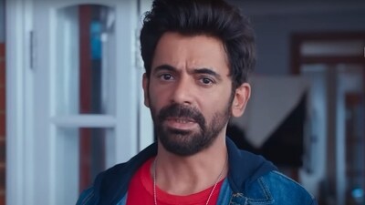 Sunil Grover in a still from United Kachhe trailer. Sunil Grover in a still from United Kachhe trailer.