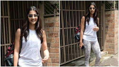 Pooja posed for the cameras. (HT Photos/Varinder Chawla) Pooja posed for the cameras. (HT Photos/Varinder Chawla)