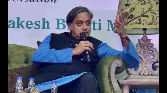Congress leader Shashi Tharoor addressing the gathering at a function in Ludhiana on Thursday. (Gurpreet Singh/HT)