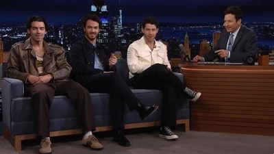 Jonas Brothers in the The Tonight show with Jimmy Fallon. Jonas Brothers in the The Tonight show with Jimmy Fallon.
