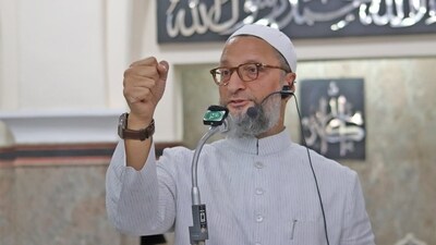 Asaduddin Owaisi said Godse's portraits were displayed in Hyderabad during Ram Navami procession. Asaduddin Owaisi said Godse's portraits were displayed in Hyderabad during Ram Navami procession.