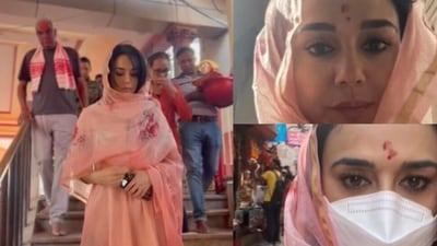 Preity Zinta at the Kamakhya temple in Guwahati. Preity Zinta at the Kamakhya temple in Guwahati.
