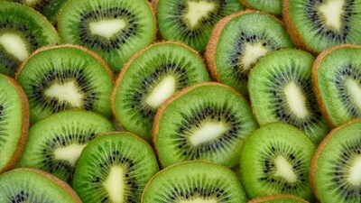 Kiwi is rich in vitamin C and antioxidants, which can help protect your skin from damage and keep it looking healthy. (Pexels) Kiwi is rich in vitamin C and antioxidants, which can help protect your skin from damage and keep it looking healthy. (Pexels)
